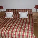 & Schloss شقة