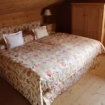 & Schloss شقة