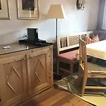 شقة & Schloss انراس