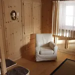 & Schloss شقة *