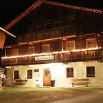 & Schloss شقة *