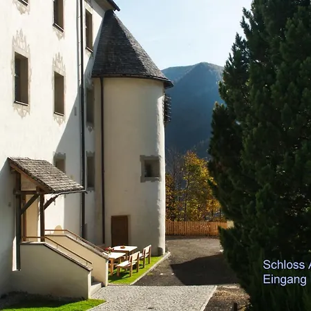 & Schloss Apartment Anras