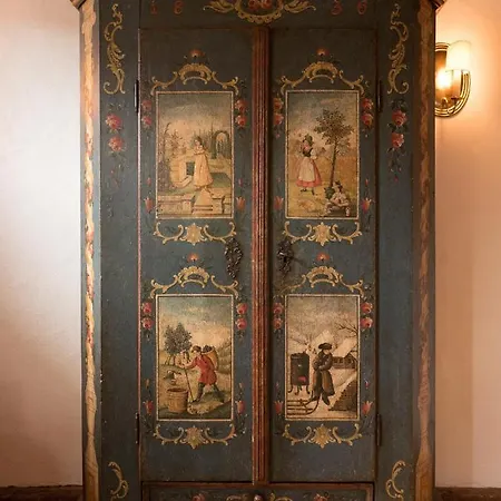 Apartment & Schloss Anras
