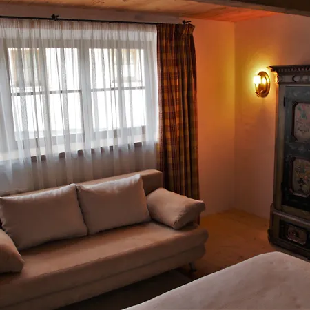 & Schloss انراس