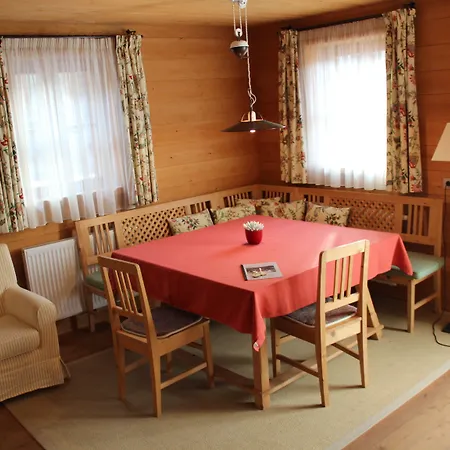 & Schloss * انراس