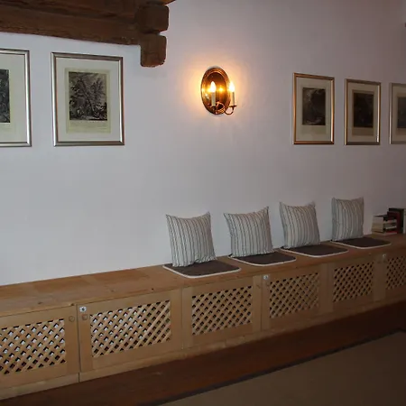 & Schloss * انراس