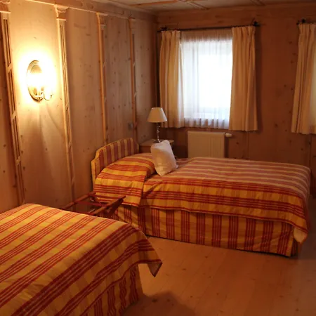 & Schloss אנראס