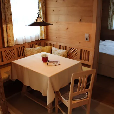 & Schloss דירה אנראס